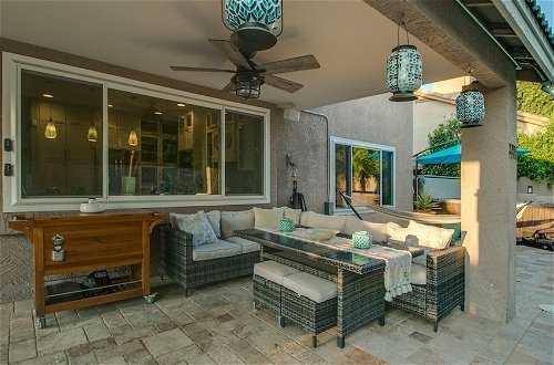 Photo 10 - Luxe Scottsdale Home W/pool, Spa, & Tesla Charger