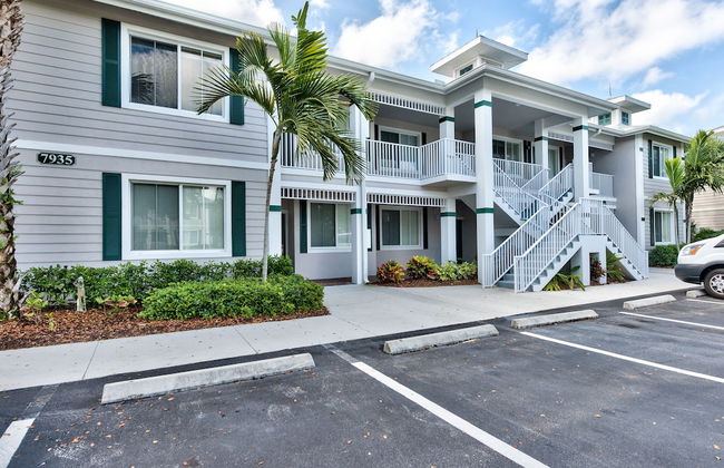 Messina Vacation Rental at Lely Resort. Spacious 3-BR, 2-Bath Condo with Lake Views and Handicap Accessibility. Enjoy Community Pool, Hot Tub, and Proximity to Naples Beaches and Dining - Foto 29