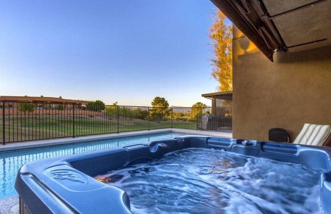 Luxe 4 Bdrm W/pool and Spa on Golf Course Lot! - Photo 31