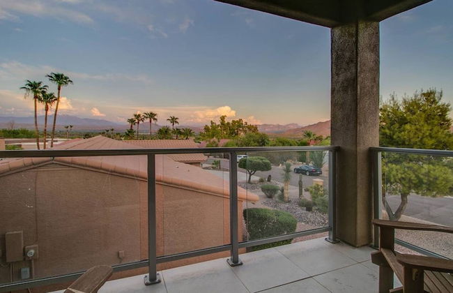 Luxe 4 Bdrm W/pool and Spa on Golf Course Lot! - Photo 20