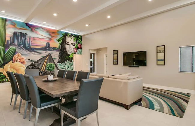 Luxe 4 Bdrm W/pool and Spa on Golf Course Lot! - Photo 18