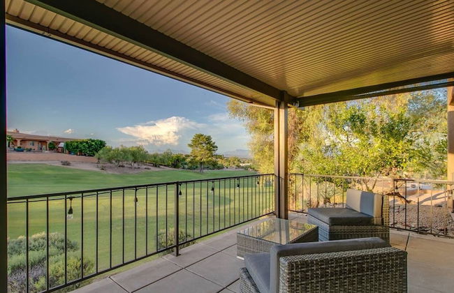 Luxe 4 Bdrm W/pool and Spa on Golf Course Lot! - Photo 40