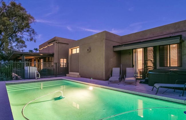Luxe 4 Bdrm W/pool and Spa on Golf Course Lot! - Photo 26