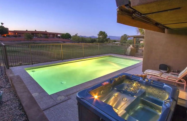 Luxe 4 Bdrm W/pool and Spa on Golf Course Lot! - Photo 32