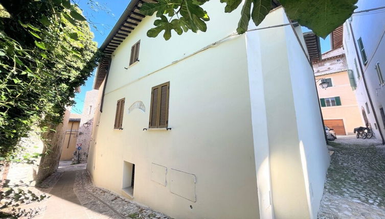 Photo 1 - Huge Town House in Spoleto Storico - car Unnecessary - Wifi - Sleeps 10