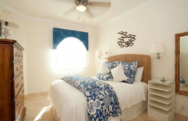 The Tuscany on Grace Bay - Photo 2