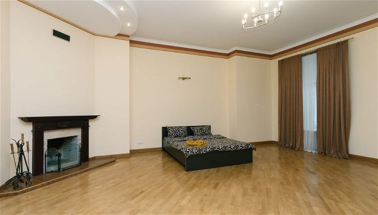 Photo 1 - 4 bedroom apartment at the Palace of Sport