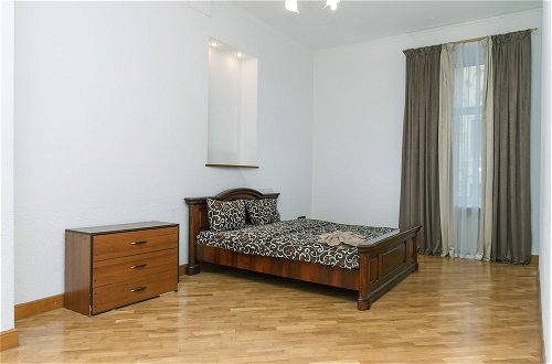 Photo 6 - 4 bedroom apartment at the Palace of Sport