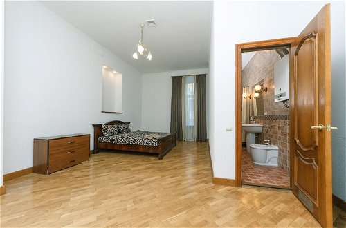 Photo 7 - 4 bedroom apartment at the Palace of Sport