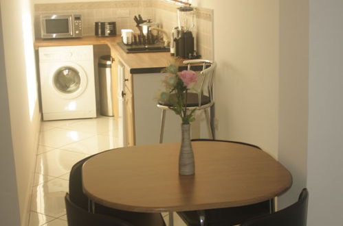 Photo 14 - Le Suites Serviced Apartments