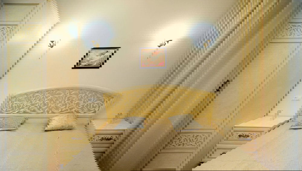 Primary image