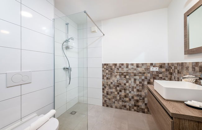 Delfins Residences - Photo 66