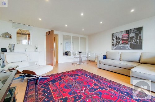 Photo 6 - 2 Bed &1 Bath Apartment in Canary Wharf