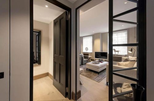 Photo 13 - 4-bedroom Apartment in the Heart of Chelsea