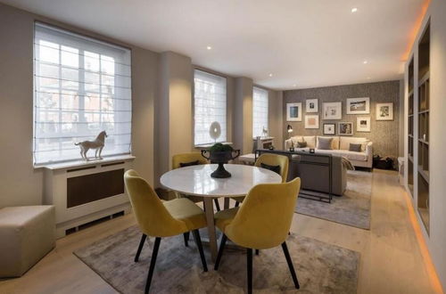 Photo 6 - 4-bedroom Apartment in the Heart of Chelsea