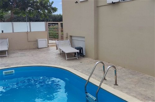 Foto 33 - Villa Cool with Private Pool
