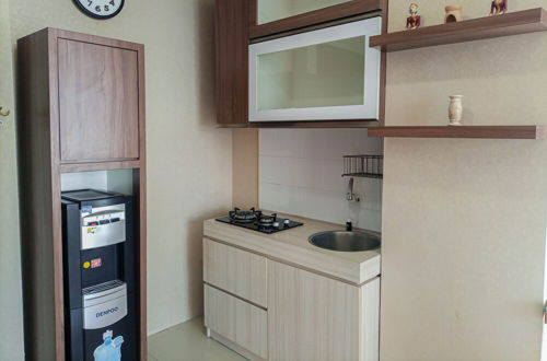 Photo 11 - Full Furnished With Comfort Design 2Br At Vivo Apartment