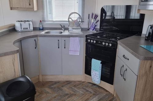 Photo 5 - Stunning 2-bed Caravan in Prestatyn dog Friendly