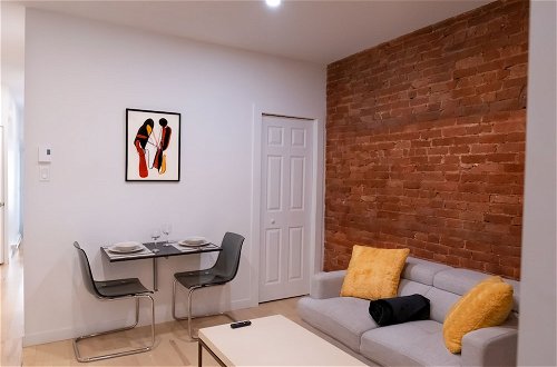 Photo 8 - Stylish 2-BR Apt in the Heart of Plateau