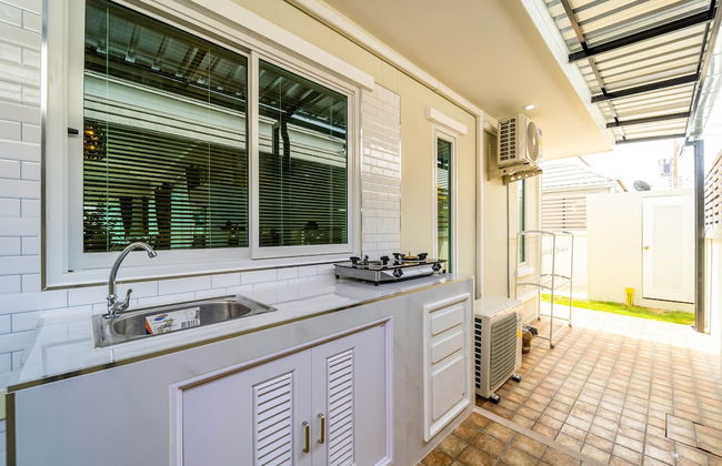 New 2 Bedroom Pool Villa C882 - Photo 11