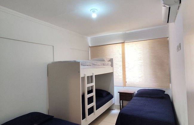 Pé na areia do Guarujá - Praia do Tombo (5-E) - Foto 12