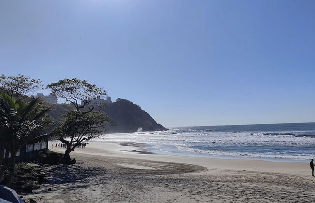 Pé na areia do Guarujá - Praia do Tombo (5-E) - Foto 57