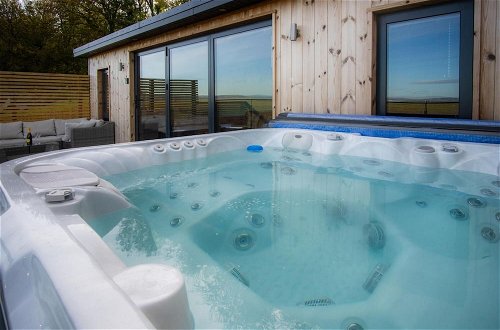 Photo 26 - The Caswell Bay Hide Out - 1 Bed Cabin - Landimore