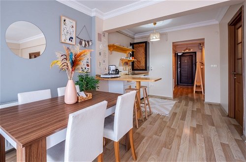 Photo 31 - Flat With City View 5-min to Istiklal in Beyoglu