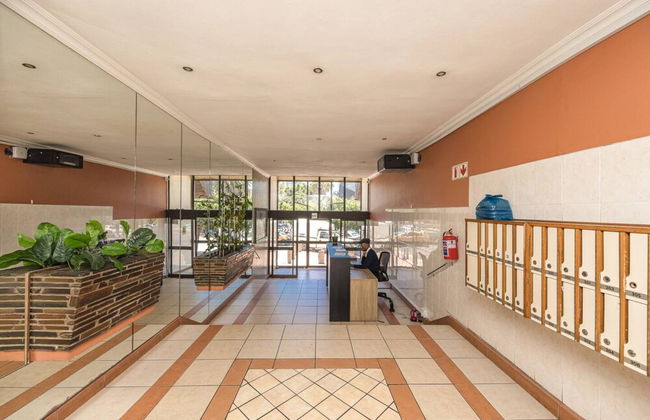 Centrally Located 2 Bedroom Apartment in Cape Town - Foto 15
