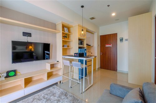 Photo 10 - Cozy And Great Choice Studio At Grand Kamala Lagoon Apartment