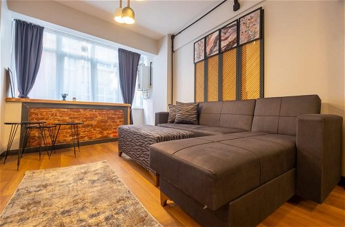 Photo 8 - Cozy Flat With Central Location Close to Popular Attractions in Besiktas