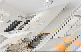 Foto 2 - Stylish Modern Studio Close to Downtown and Domain