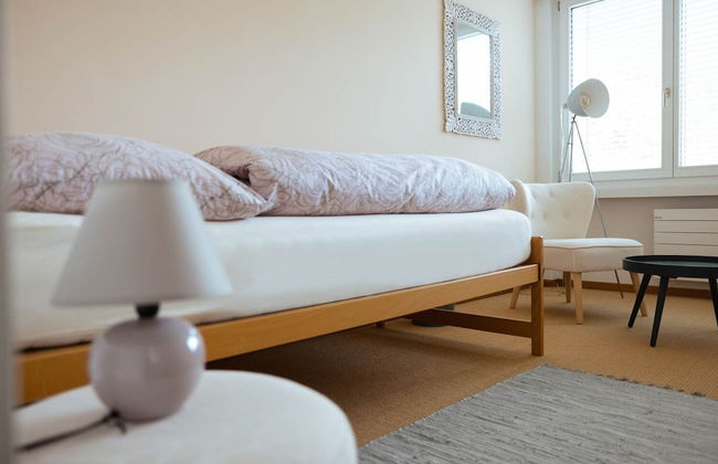 Luxury Apartment With Terrace and Garden Free Parking Smart TV etc - Foto 12