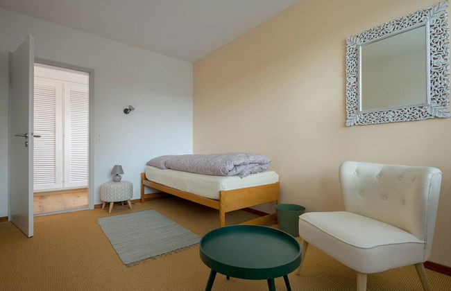 Luxury Apartment With Terrace and Garden Free Parking Smart TV etc - Foto 11