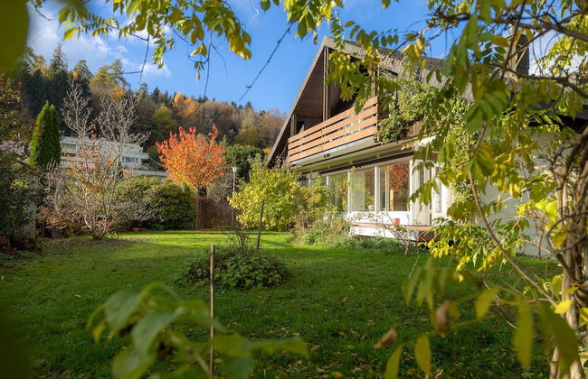 Luxury Apartment With Terrace and Garden Free Parking Smart TV etc - Foto 45