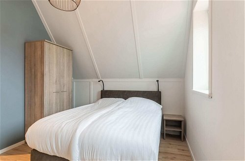 Photo 10 - Luxury Villa on the Eastern Scheldt With Sauna and Stunning Views