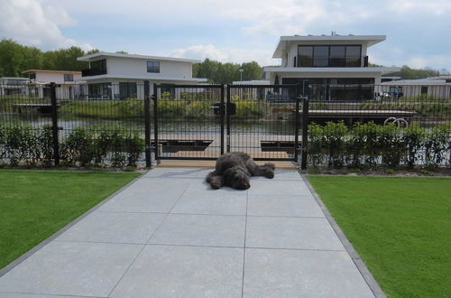 Photo 31 - Family Villa in Zeewolde at the Waterfront With Recreation