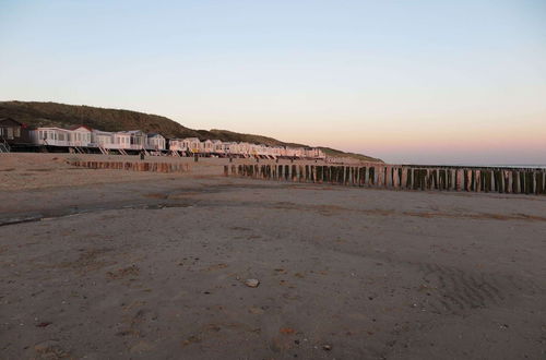 Foto 13 - Beach House Located on the Beach of Dishoek