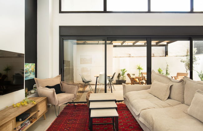 Cozy 2BDR with Parking - Foto 2