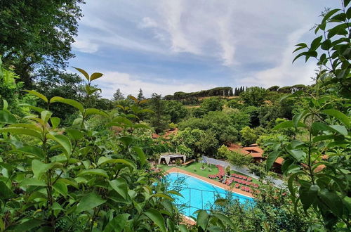 Foto 10 - Chalet Near Rome, in a Park With Shared Swimming Pool