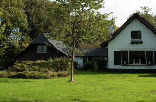 Photo 29 - Charming Holiday Home in Hulshorst With Pool