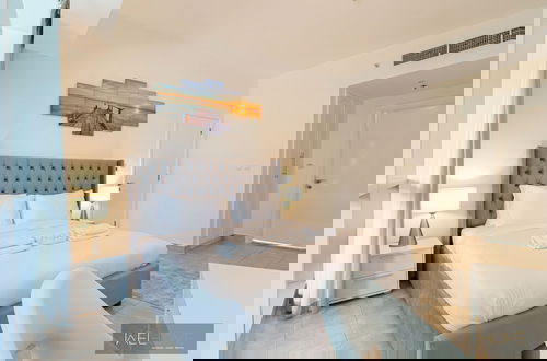 Foto 4 - WelHome - Mesmerizing 1BR Apartment in Damac Waves A