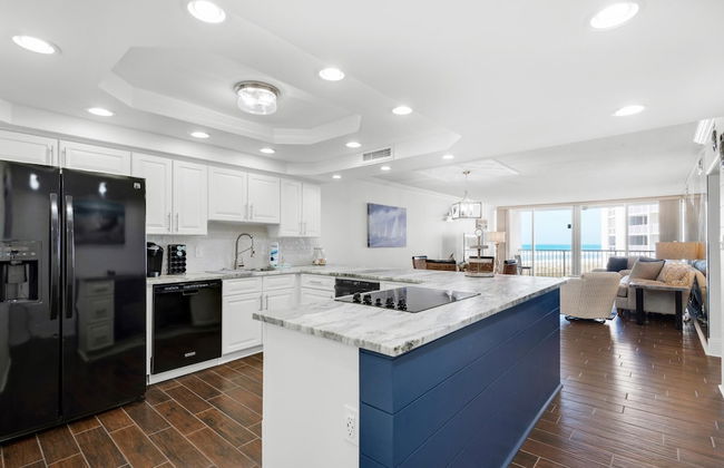 Shoreline Towers 1035 - Photo 1