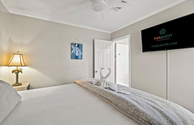 7904 Surf Dr #7 - Photo 2