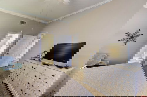 Foto 4 - Ocean Park Condo Next to Fort Clinch State Park by RedAwning