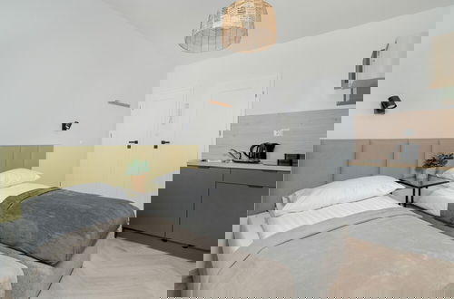 Photo 11 - Studio With Balcony for 2 by Renters