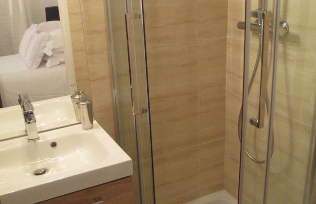 One bedroom flat ground floor avec cuisine -Rue Saint charles - métro Charles Michels 75015 PARIS - Foto 22