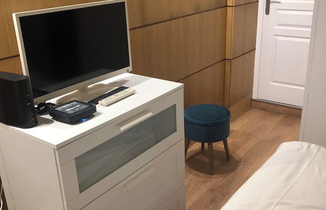 One bedroom flat ground floor avec cuisine -Rue Saint charles - métro Charles Michels 75015 PARIS - Foto 6