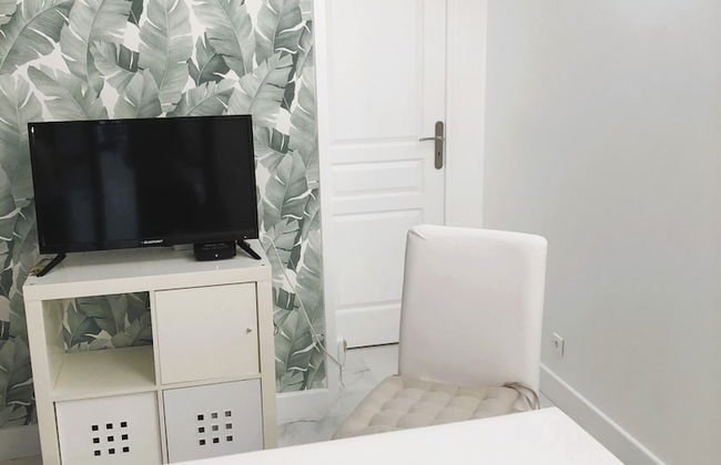 One bedroom flat ground floor avec cuisine -Rue Saint charles - métro Charles Michels 75015 PARIS - Foto 13