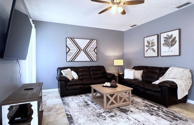 Lovely 4 Bed 3 Bath Pool Home With Spa-5330cvl 4 Bedroom Home by RedAwning - Foto 13